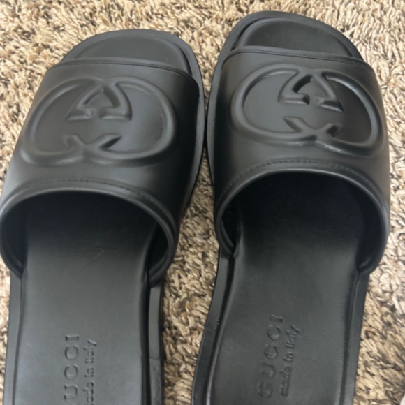 Men’s Size 6 Marverik Gucci Leather Slides main image 12